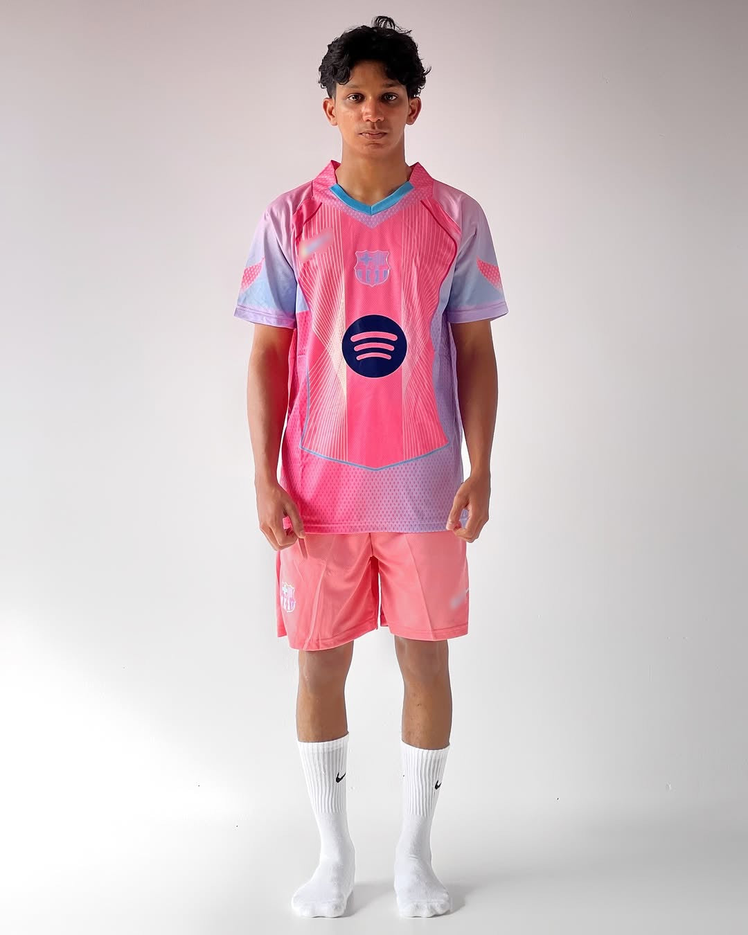 FC Barcalona Pink Away Kit 2023/24 - Set Quality
